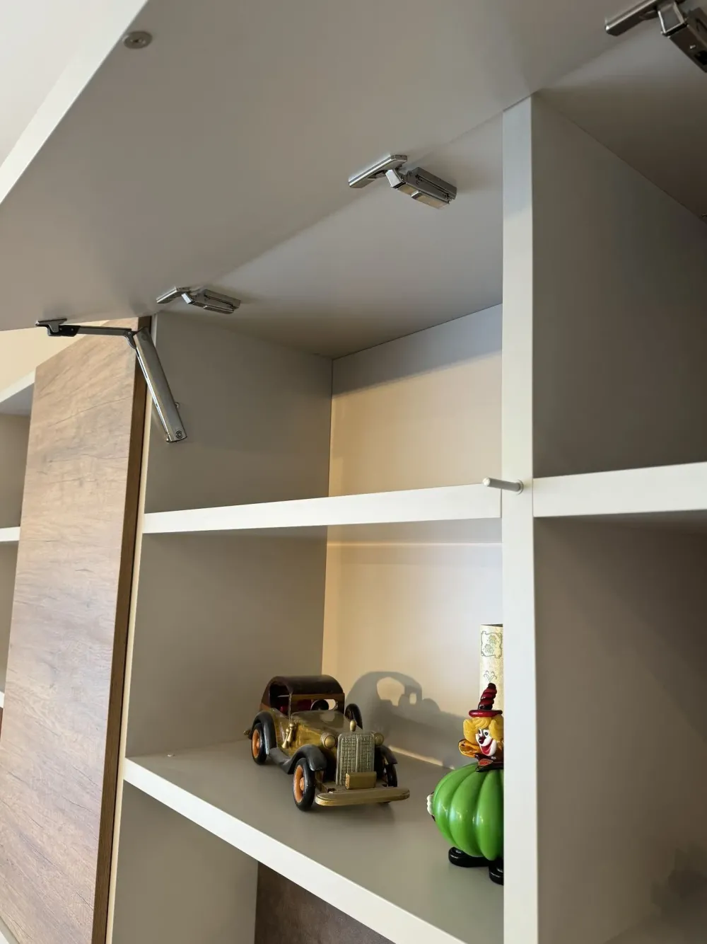 Clearance Mobile soggiorno modello Atlante di scontato -50% Pareti Attrezzate