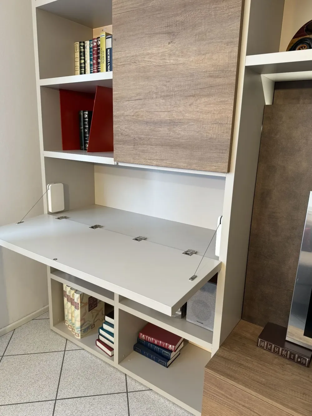 Clearance Mobile soggiorno modello Atlante di scontato -50% Pareti Attrezzate