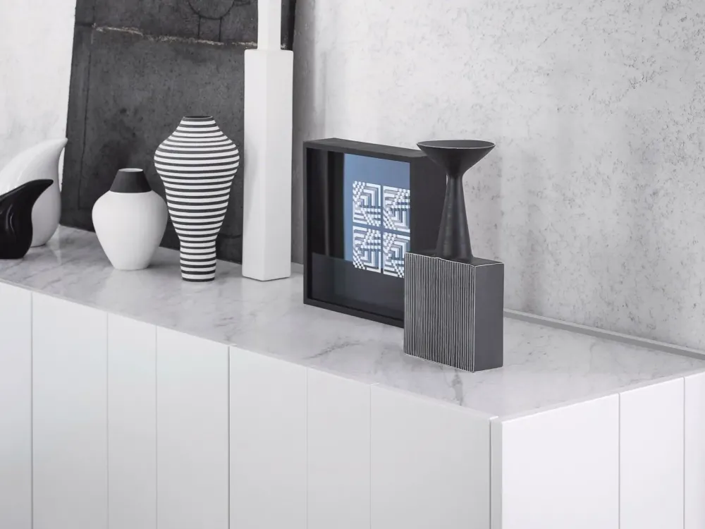 NovaMobili : Madia Stripe 3 ante in Offerta Outlet! Design unico!- Madie