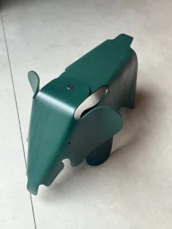 Discount Oggettistica design modello Vitra-elephant di scontata Oggettistica