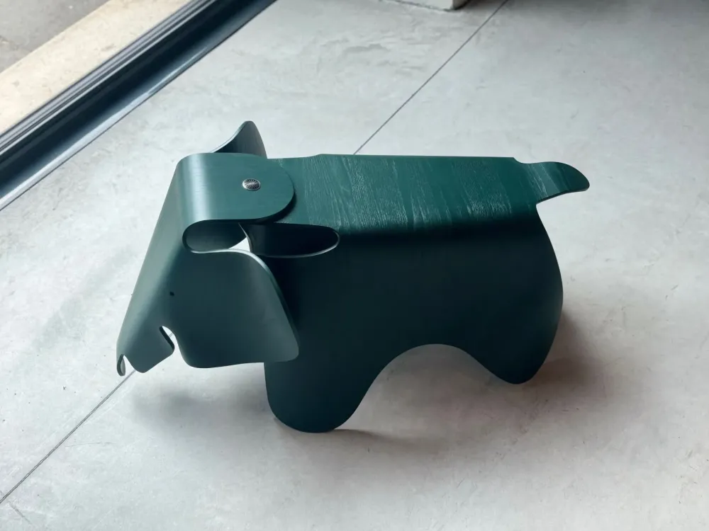 Discount Oggettistica design modello Vitra-elephant di scontata Oggettistica