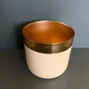 Artigianale Oggettistica design Vaso bicolor ottone e crema di scontata del 28%- Oggettistica