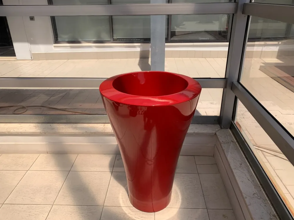 Serralunga Oggettistica in stile Design in laccato lucido Ming high- Oggettistica