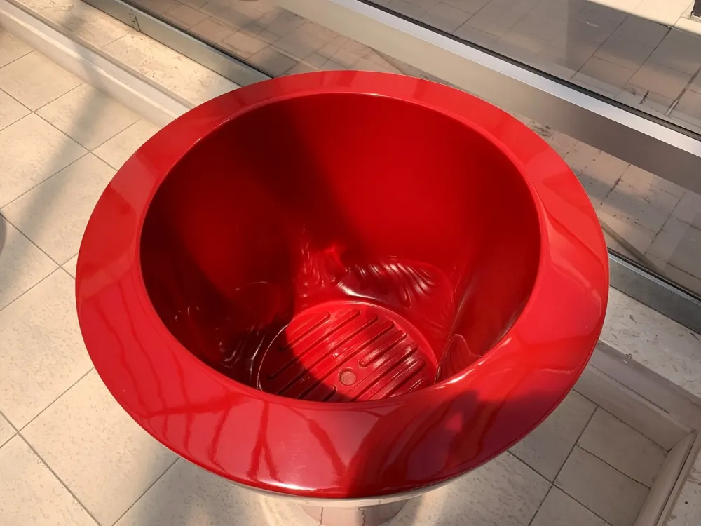 Serralunga Oggettistica in stile Design in laccato lucido Ming high- Oggettistica