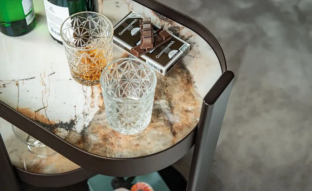 Oggettistica modello Tonic di a prezzo scontato^Cattelan Italia