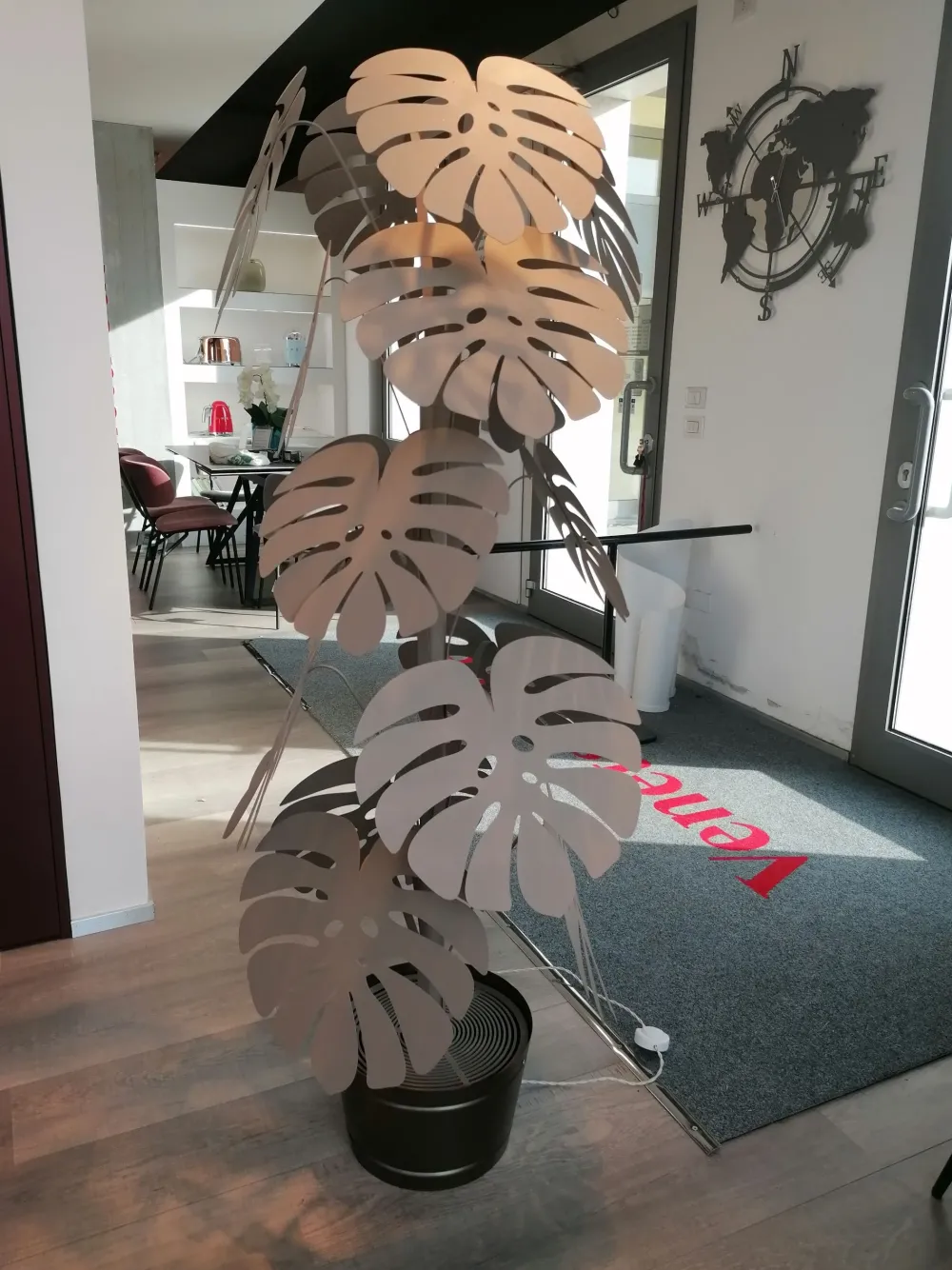 Oggettistica Pianta monstera grande beige a prezzo scontato^Artigianale Discount