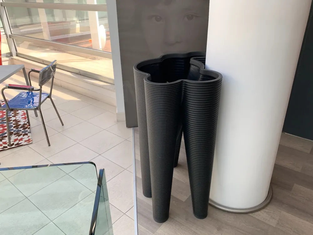 Outlet Oggettistica The vases in Offerta Outlet Oggettistica