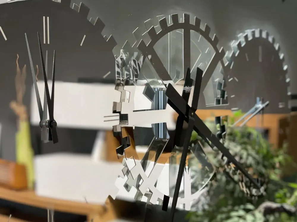 Cattelan Italia Oggettistica Times a prezzo Outlet- Oggettistica