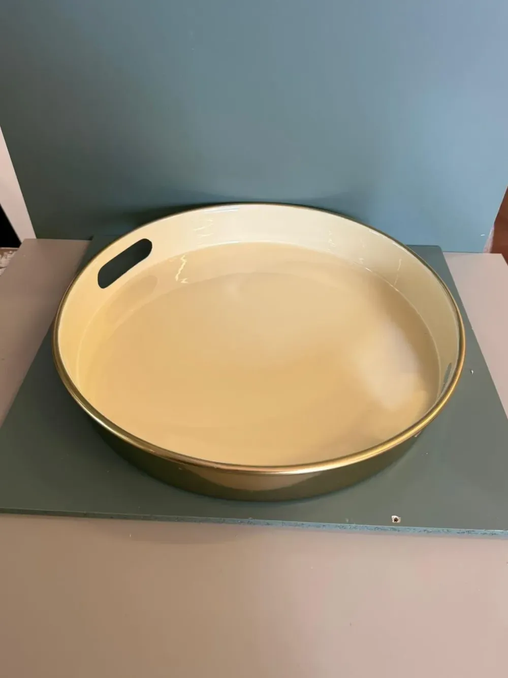 Artigianale Oggettistica Vassoio rotondo smaltato di in offerta - 31%- Oggettistica