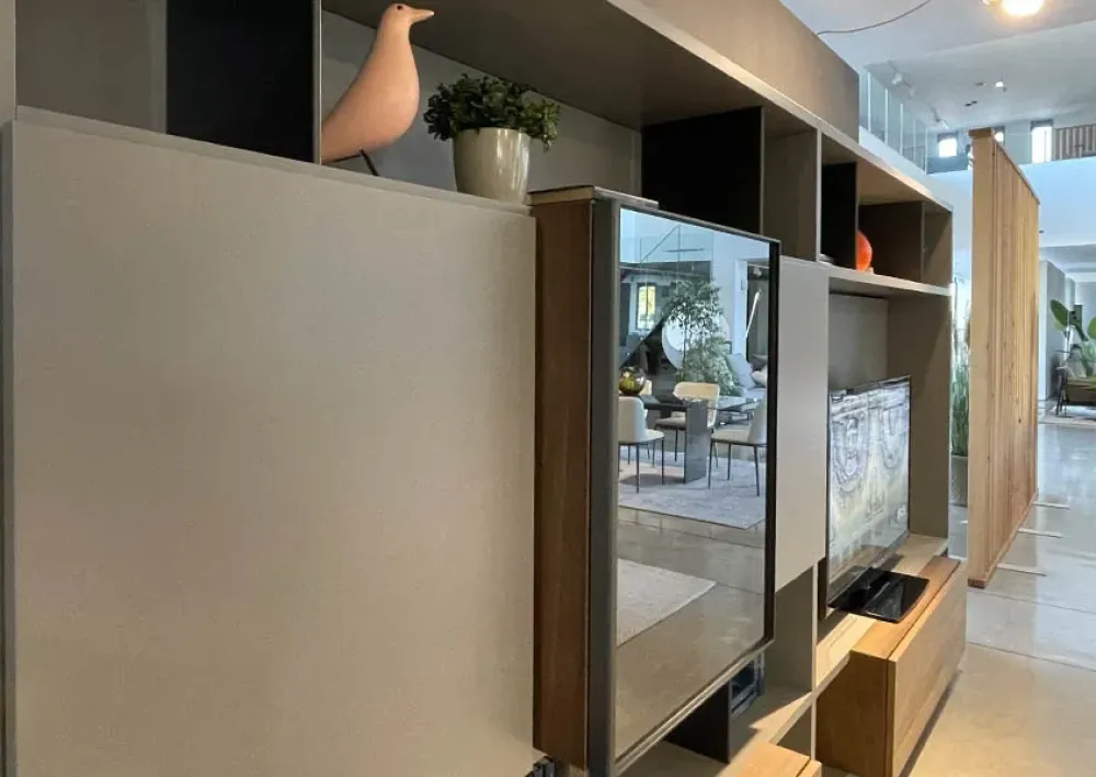 Parete attrezzata 505 up system della marca con un ribasso esclusivo^Molteni & C Online