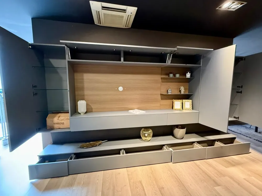 Discount Parete attrezzata Atlante di in OFFERTA OUTLET Pareti Attrezzate