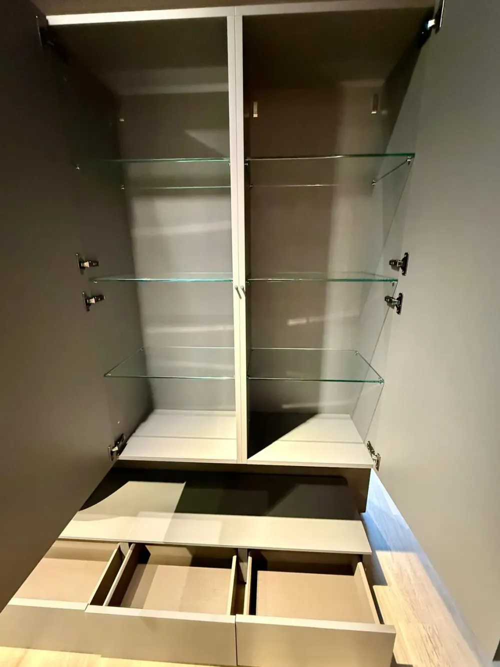 Discount Parete attrezzata Atlante di in OFFERTA OUTLET Pareti Attrezzate