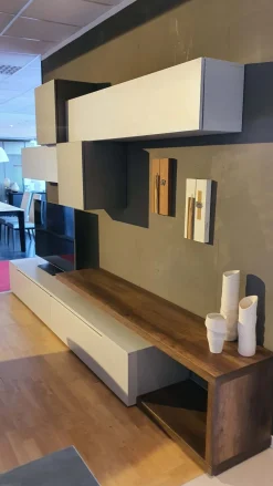 Parete attrezzata Atlante 2022 in stile design a prezzo ribassato^Tomasella Hot