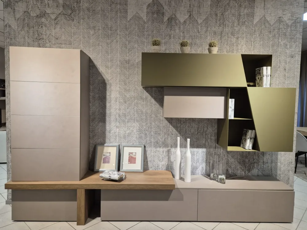 Hot Parete attrezzata Atlante di scontata del 30% approfittane ora! Pareti Attrezzate