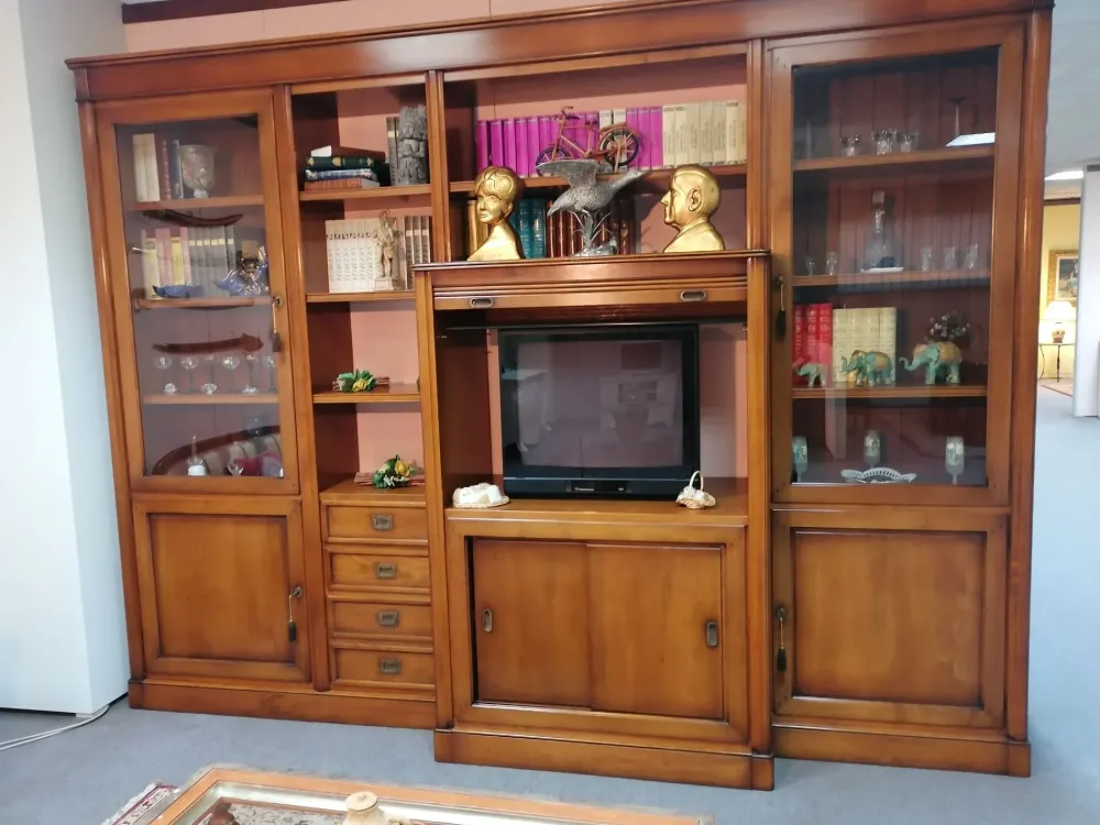 Parete attrezzata Boston in stile classico a prezzo scontato^Pregno Mobili New