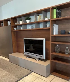 Pianca Parete attrezzata Composizione parete tv  di scontata del 30%- Pareti Attrezzate