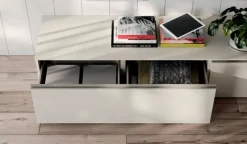 Outlet Parete attrezzata Day 20 in stile moderna a prezzo ribassato Pareti Attrezzate