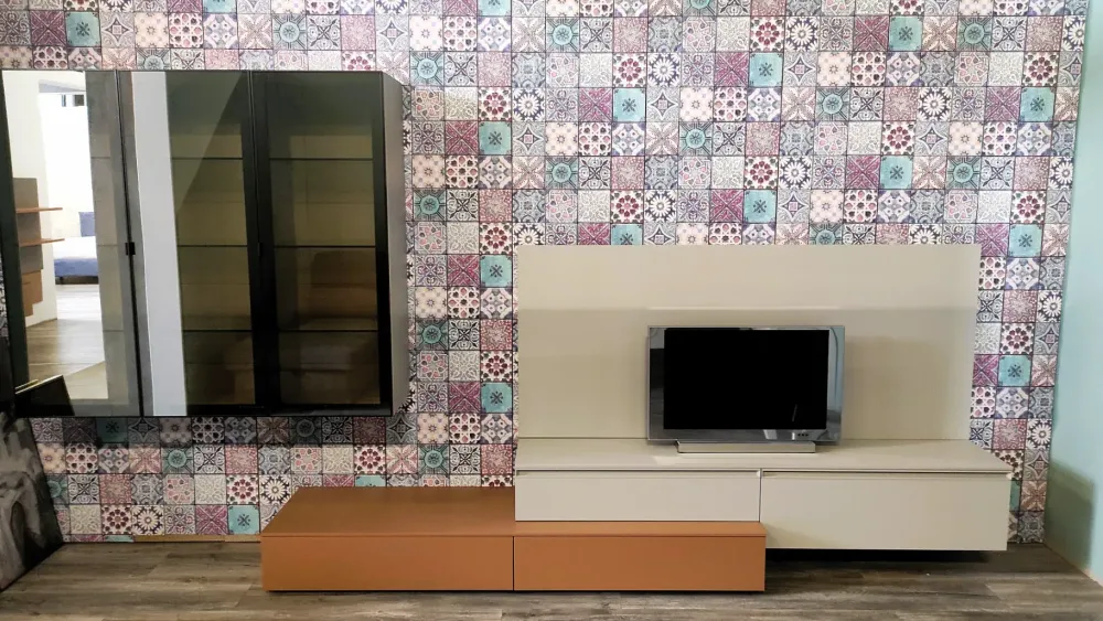 Sale Parete attrezzata Ego in stile moderna a prezzo scontato Pareti Attrezzate