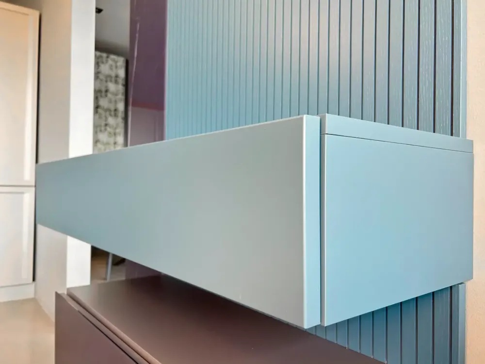 Parete attrezzata Entrata blu con specchio di scontata del 35%^Mobilgam Online