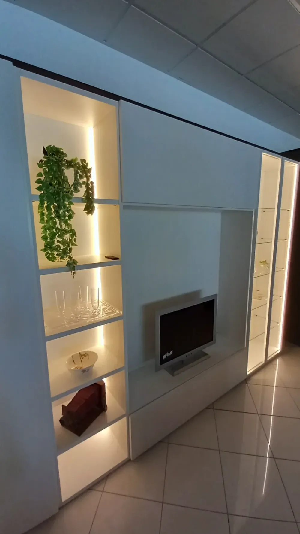 Sale Parete attrezzata Freedhome di in OFFERTA OUTLET Pareti Attrezzate