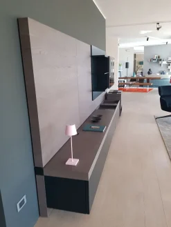 Molteni & C Parete attrezzata Grid dell'azienda con uno sconto esclusivo- Pareti Attrezzate