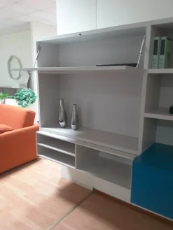 Clearance Parete attrezzata Living system di scontata del 70% Pareti Attrezzate