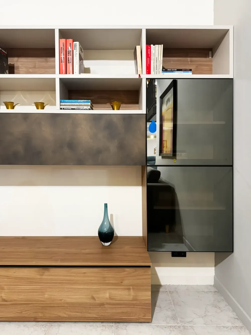 Sale Parete attrezzata Mito in stile moderna a prezzo ribassato Pareti Attrezzate