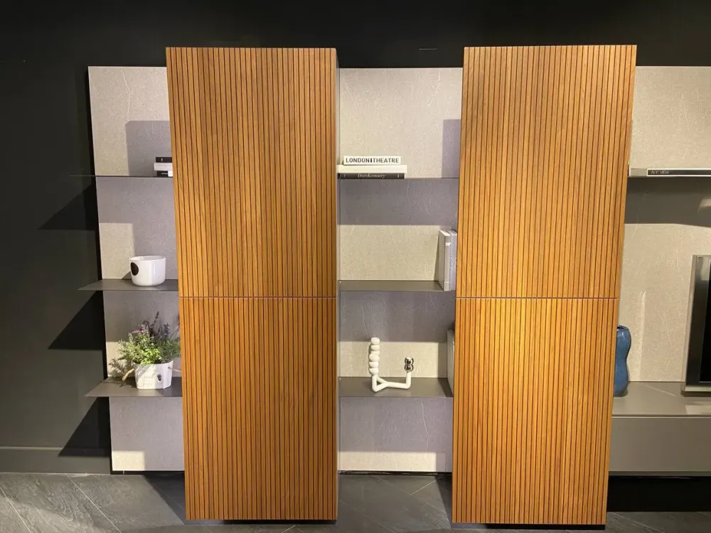 Clearance Parete attrezzata modello Wing di : richiedi ora il prezzo Pareti Attrezzate