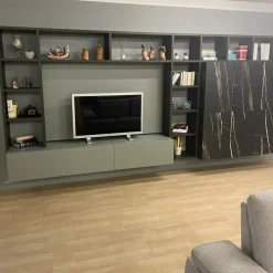 Parete attrezzata in stile design a prezzo ribassato^Orme Hot