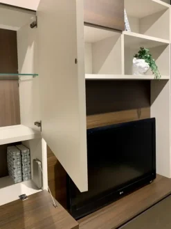 Tomasella Parete attrezzata Parete a spalla vano tv e pensili vetro di in OFFERTA OUTLET- Pareti Attrezzate