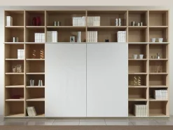 Parete attrezzata Parete-attrezzata mod.delo in tamburato scontata del 30% della marca con un ribasso esclusivo^F.lli Elli Clearance