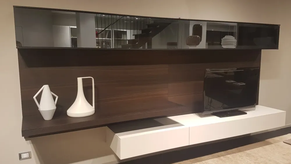Poliform Parete attrezzata in legno in Offerta Outlet- Soggiorni Completi