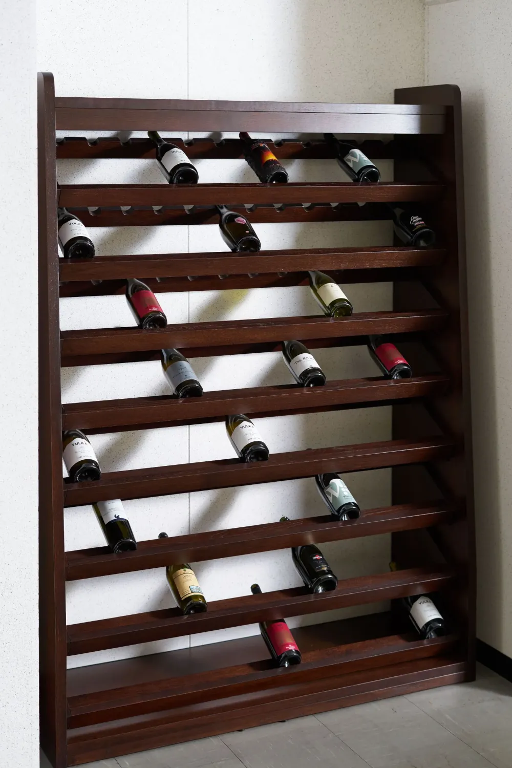 Artigianale Parete attrezzata Porta bottiglie in stile classica a prezzo ribassato- Pareti Attrezzate