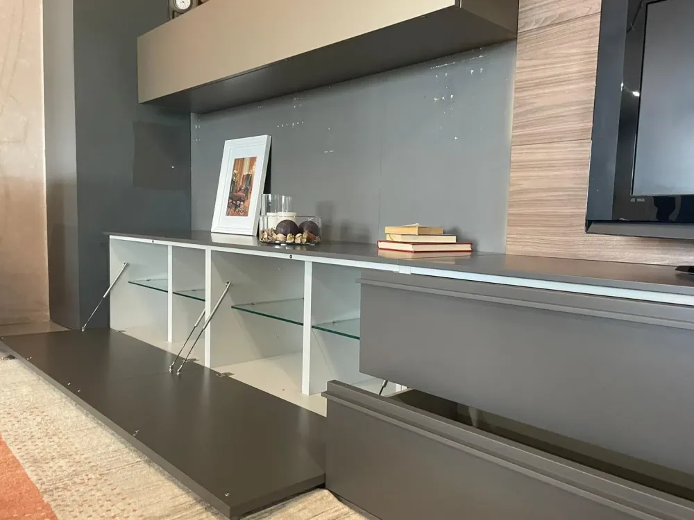 Alf Da Fre Parete attrezzata Sistema day 12 in stile design a prezzo ribassato- Pareti Attrezzate