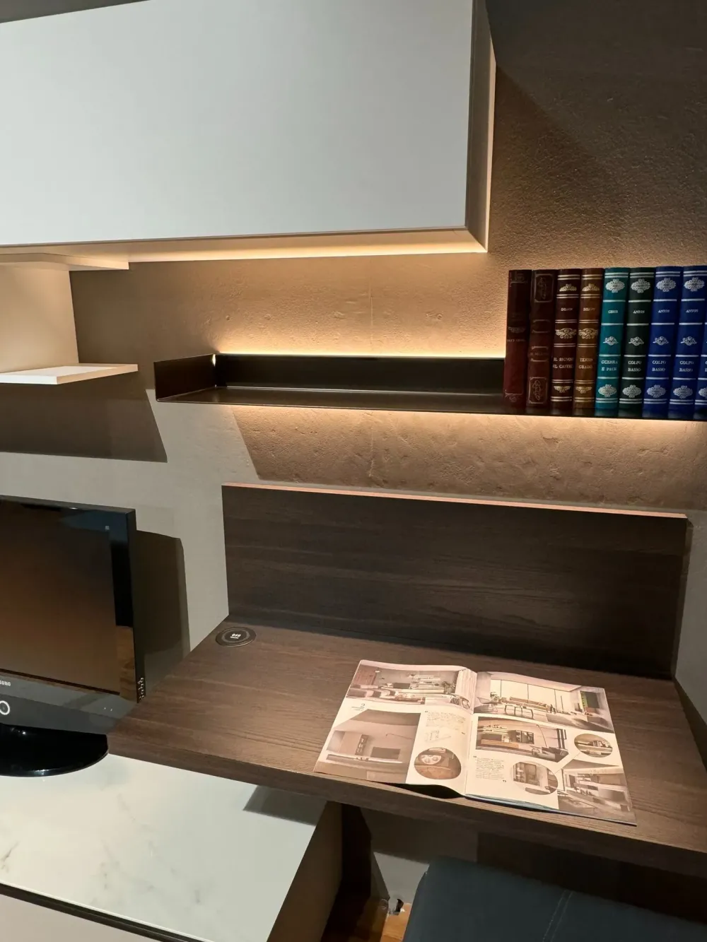 Parete attrezzata Speed up in stile design a prezzo ribassato^Dall'Agnese Outlet