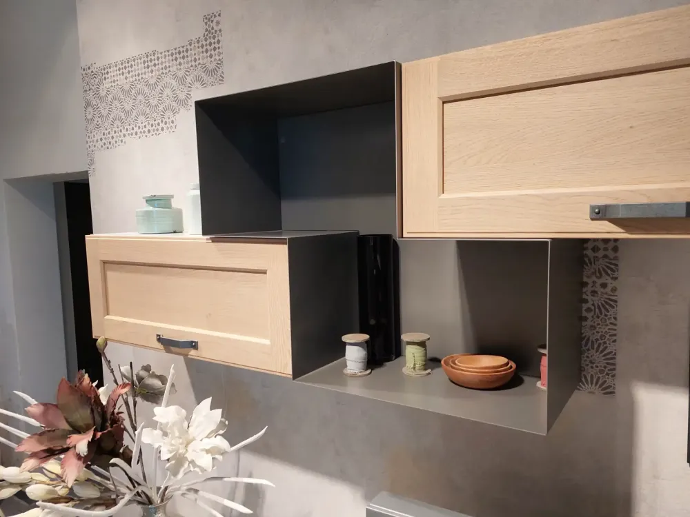 Outlet Parete attrezzata York in stile classico a prezzo scontato Pareti Attrezzate