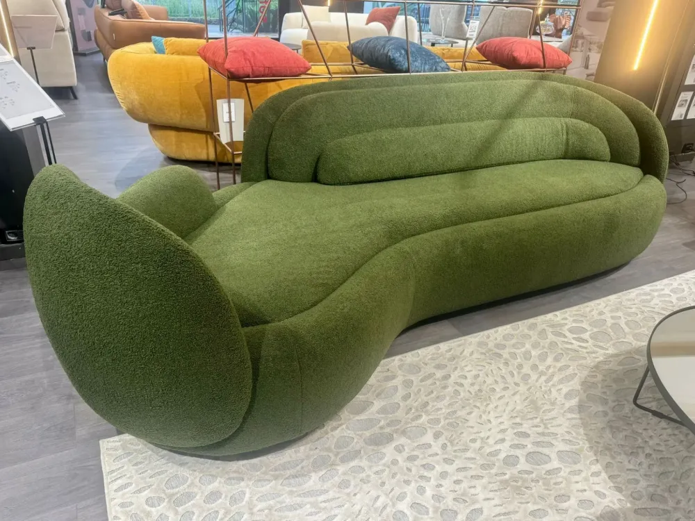 Pianca Peonia disegnato da cristina celestino tessuto in poliuretano in Offerta Outlet- Divani