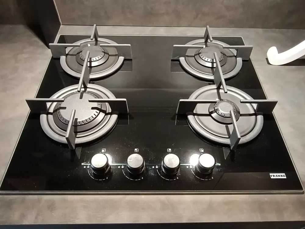 Clearance Piano cottura modello Mythos a PREZZI OUTLET Piano Cottura