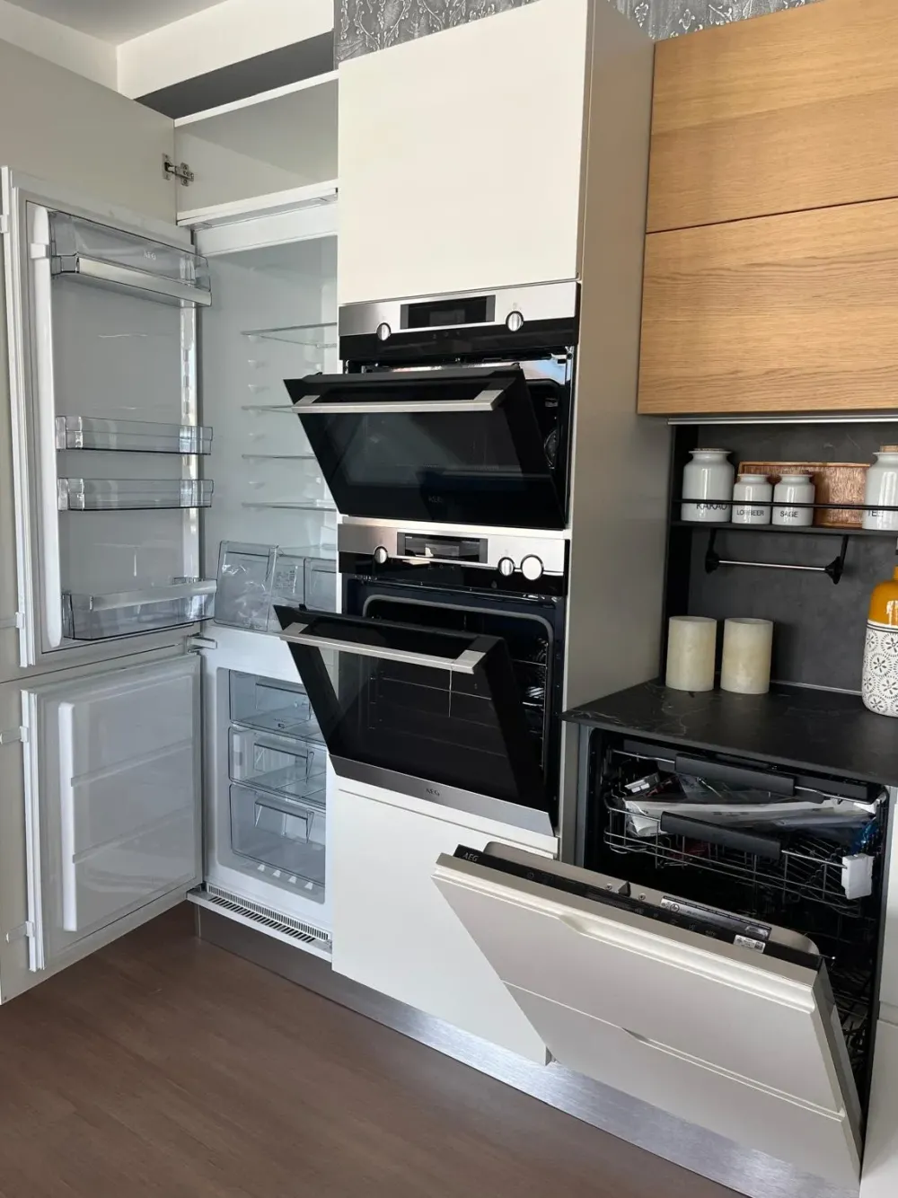 Piccoli apparecchi elettrici : Set elettrodomestici a prezzi convenienti^AEG Sale