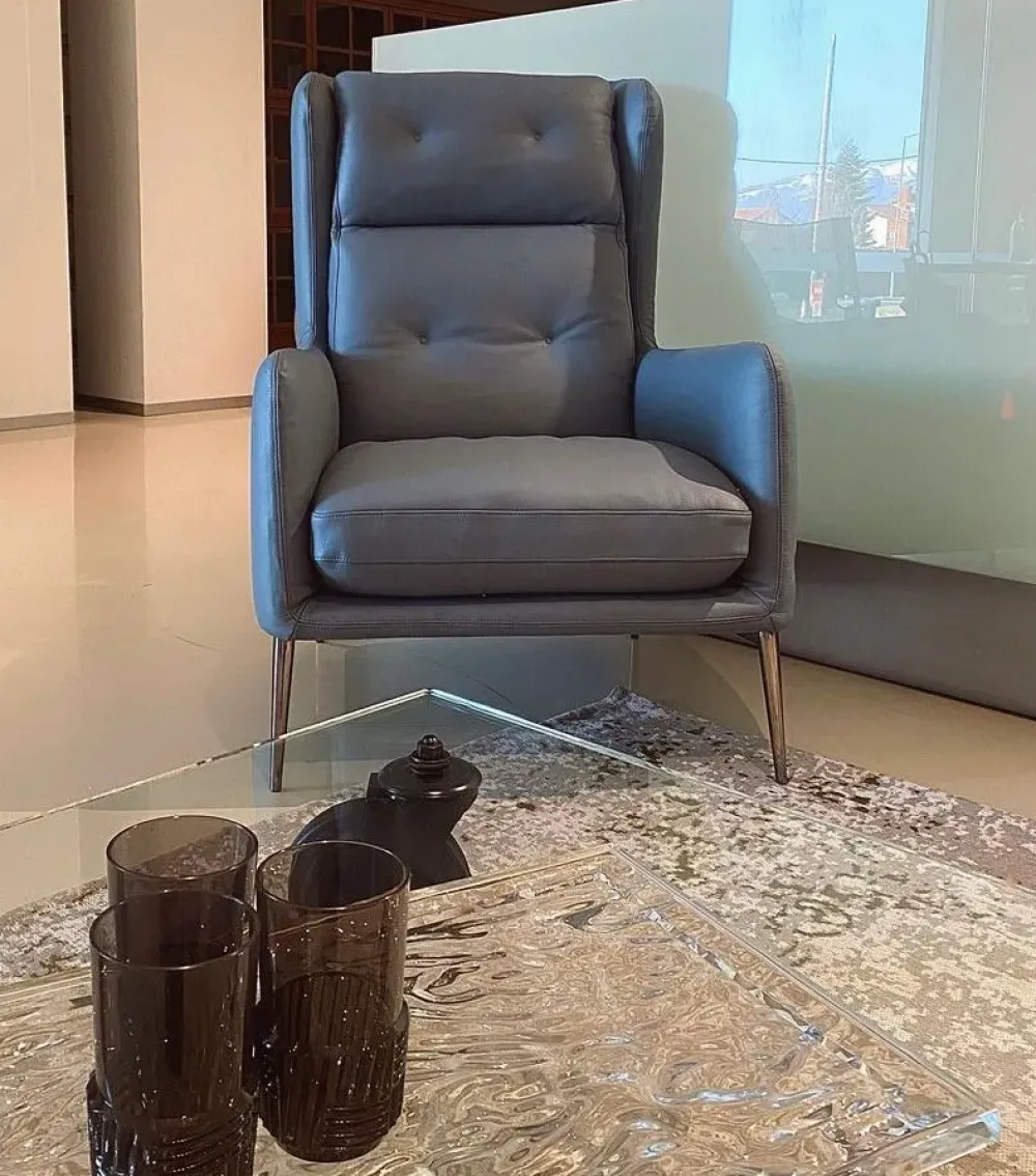 Natuzzi Poltrona con seduta fissa Aftereight a prezzo scontato- Poltrone