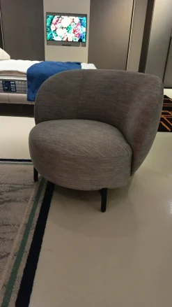 Kartell Poltrona con seduta fissa Poltrona lunam a prezzo Outlet- Poltrone