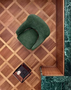 Molteni & C Poltrona con seduta fissa D.151.4 in Offerta Outlet- Poltrone