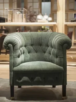 Poltrona Frau Poltrona con seduta fissa Fumoir a prezzo Outlet- Poltrone