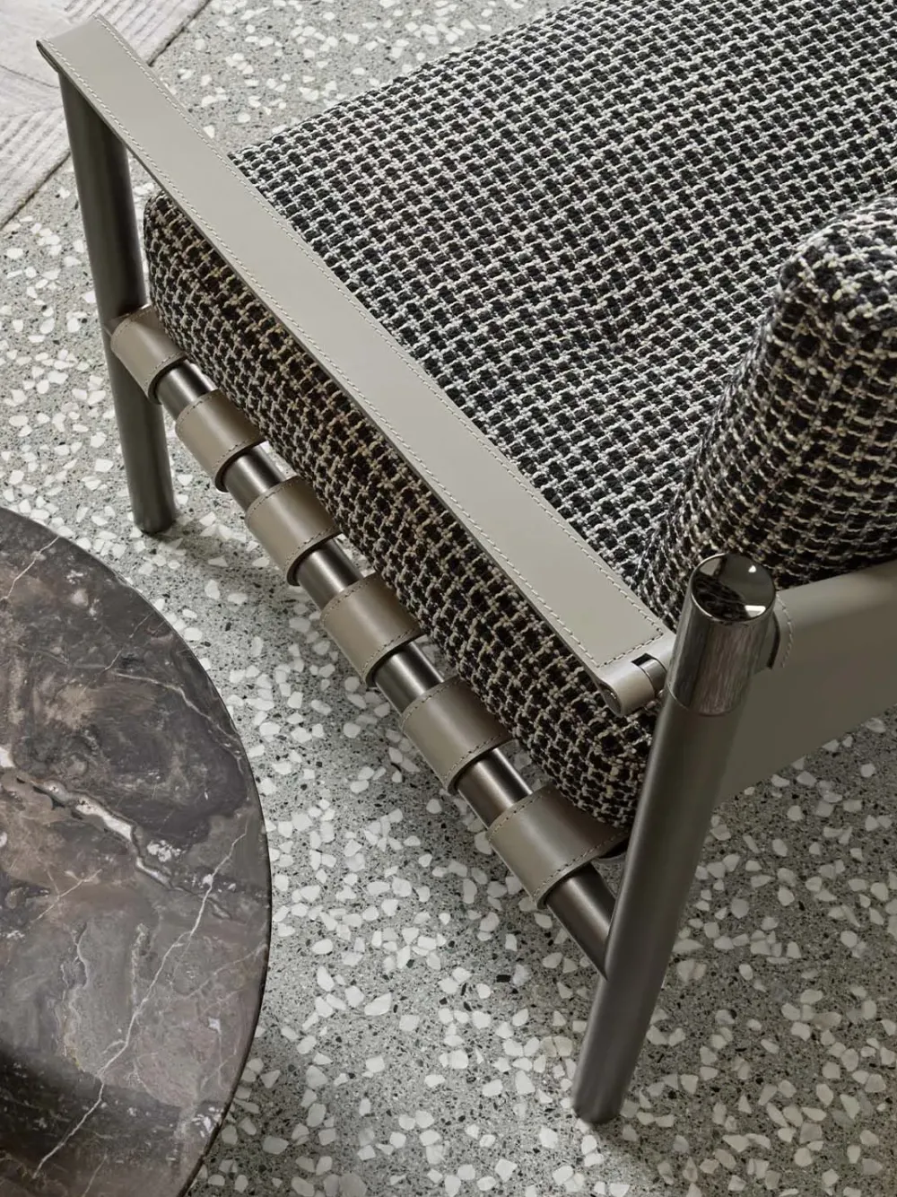 Clearance Poltrona con seduta fissa Iko a prezzo Outlet Poltrone