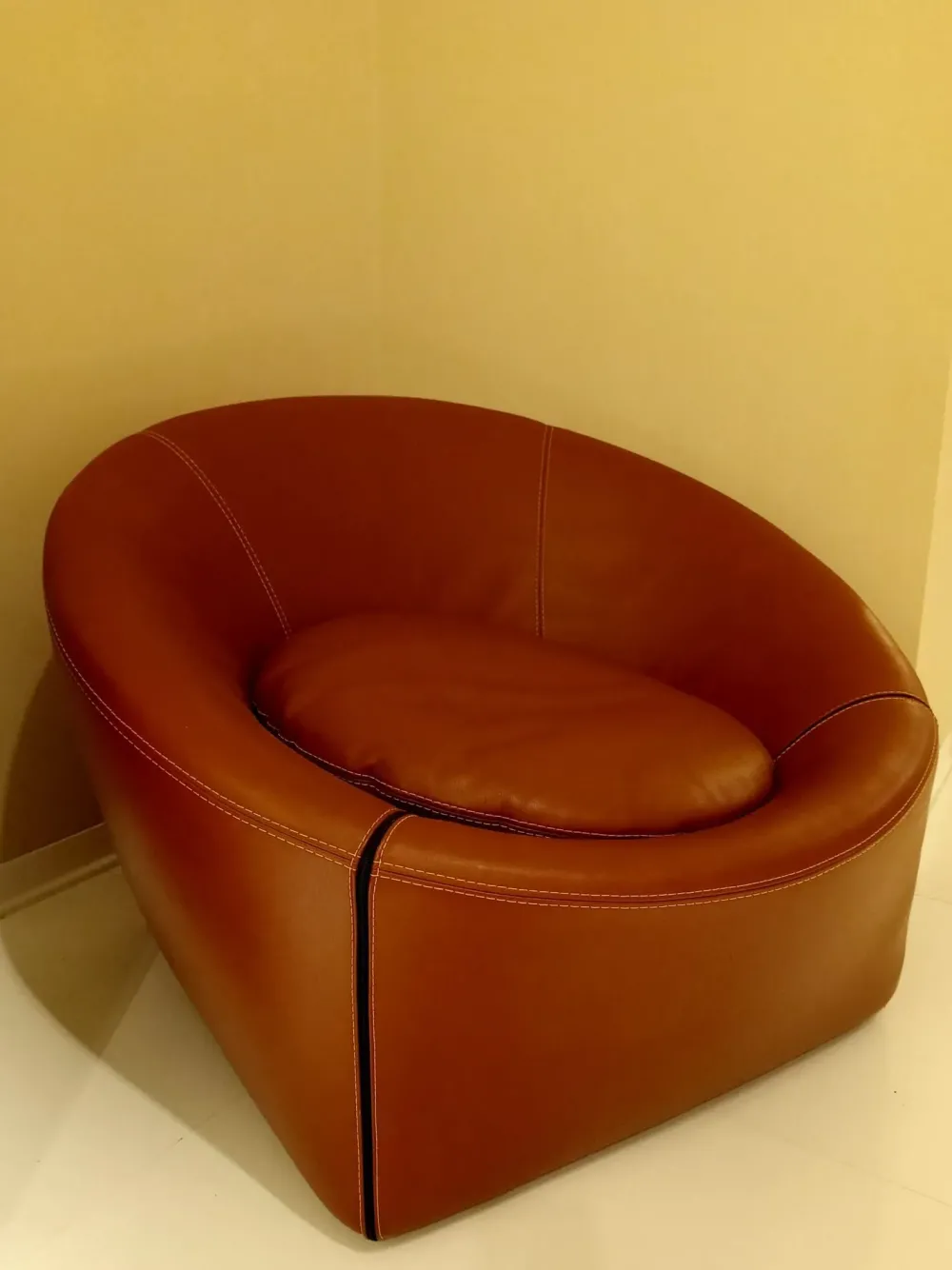 Best Poltrona con seduta fissa capri pelle in Offerta Outlet Poltrone