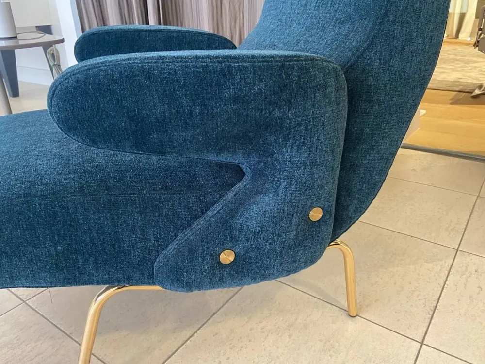 Poltrona con seduta fissa Delfino a prezzo scontato^Arflex Sale