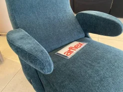 Poltrona con seduta fissa Delfino a prezzo scontato^Arflex Sale