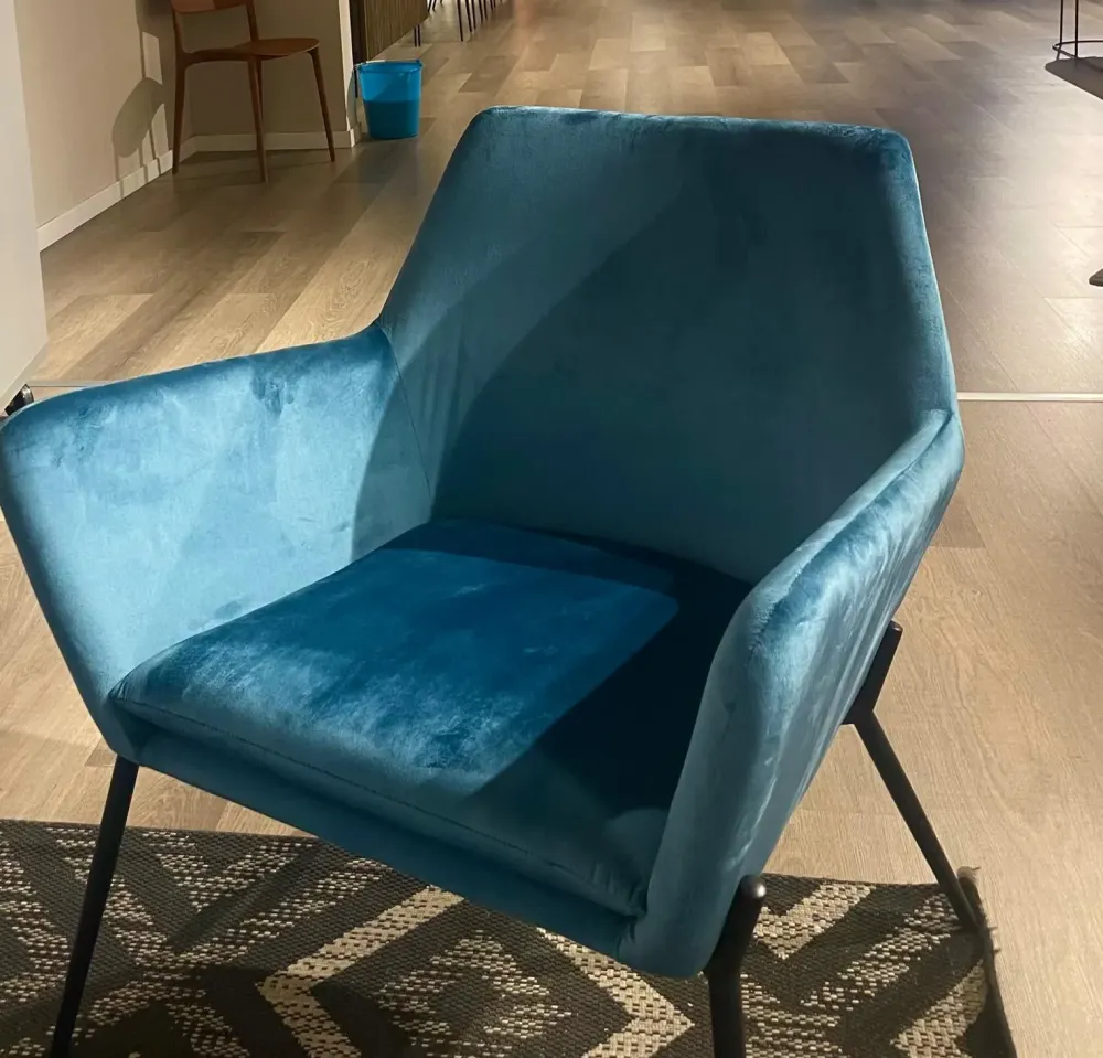 Stones Poltrona con seduta fissa Poltrona gin in Offerta Outlet- Poltrone