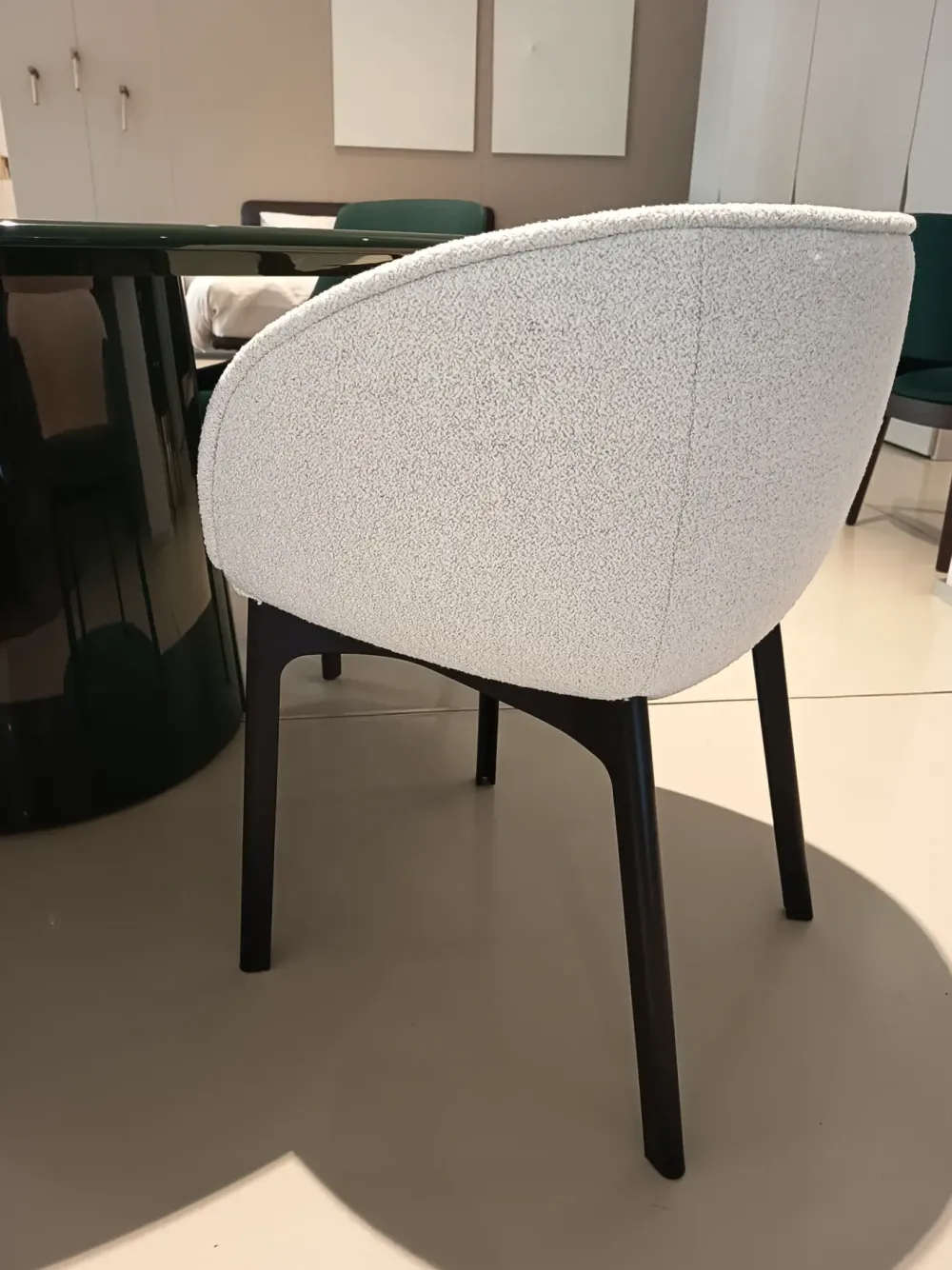 Poltrona con seduta fissa Charla a prezzo Outlet^Kartell Hot