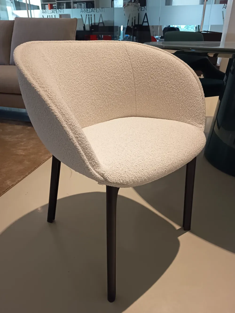 Poltrona con seduta fissa Charla a prezzo Outlet^Kartell Hot